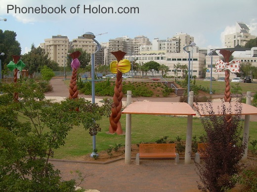 Pictures of Holon